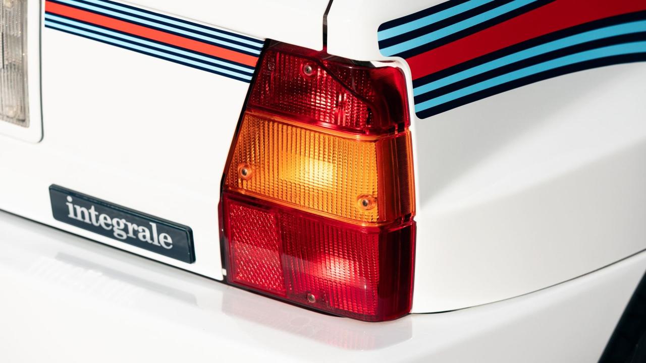 1992 Lancia Delta HF Integrale Evoluzione "Martini 6"