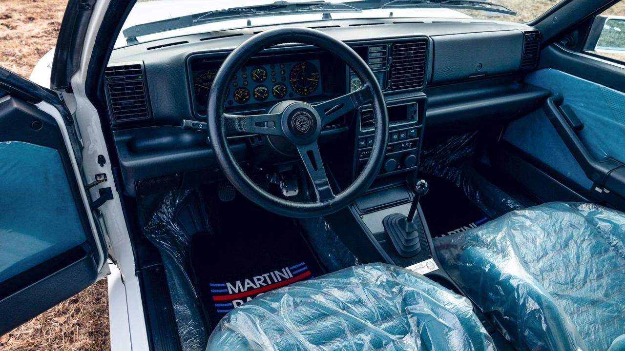 1992 Lancia Delta HF Integrale Evoluzione "Martini 6"