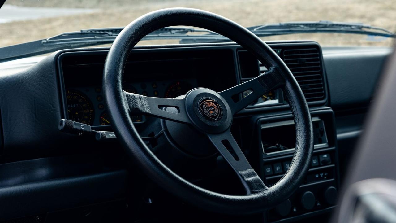 1992 Lancia Delta HF Integrale Evoluzione "Martini 6"