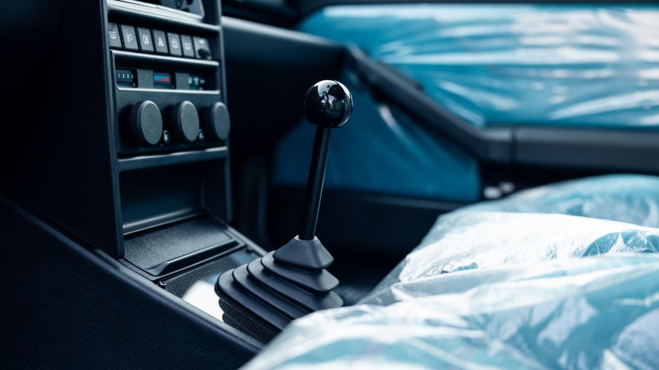 1992 Lancia Delta HF Integrale Evoluzione "Martini 6"