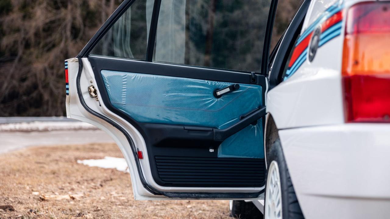 1992 Lancia Delta HF Integrale Evoluzione "Martini 6"