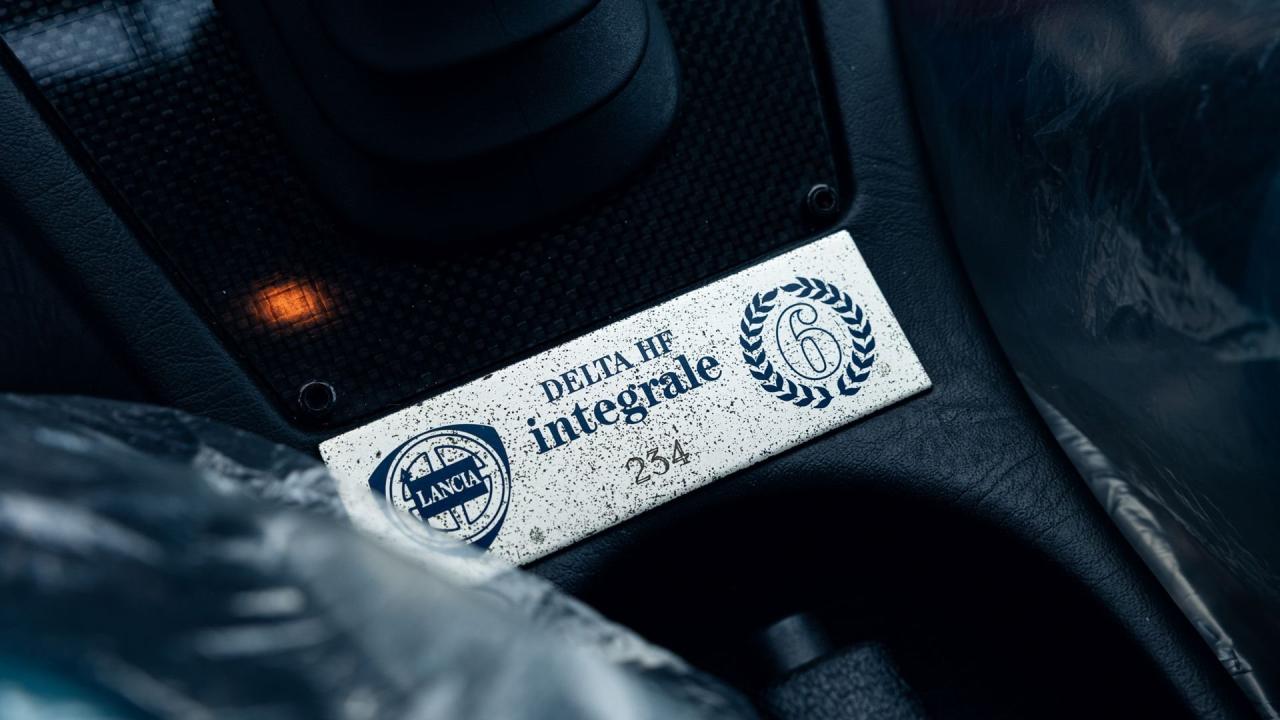 1992 Lancia Delta HF Integrale Evoluzione "Martini 6"