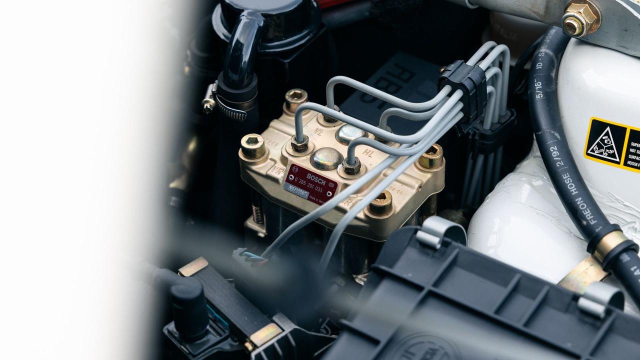 1992 Lancia Delta HF Integrale Evoluzione "Martini 6"