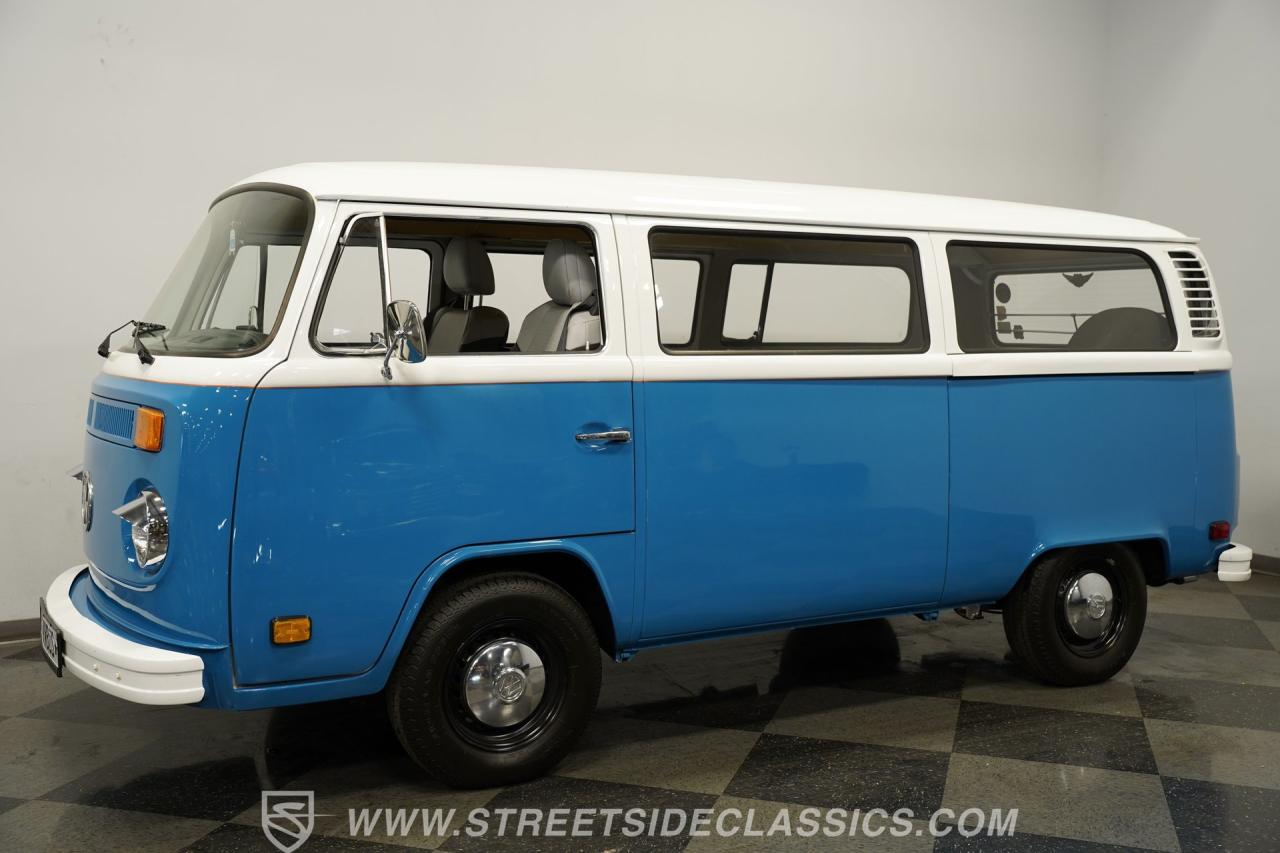 1976 Volkswagen Type 2 Bus