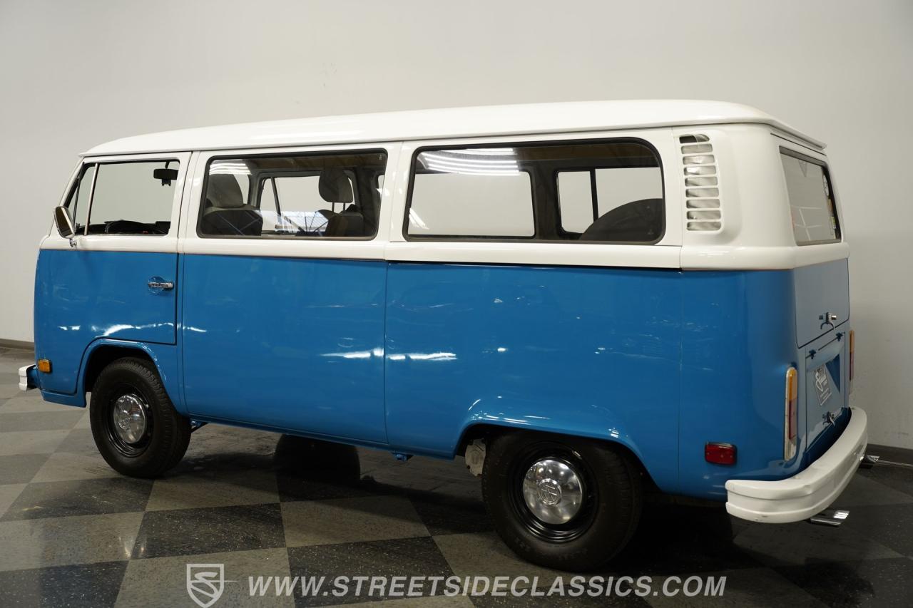 1976 Volkswagen Type 2 Bus