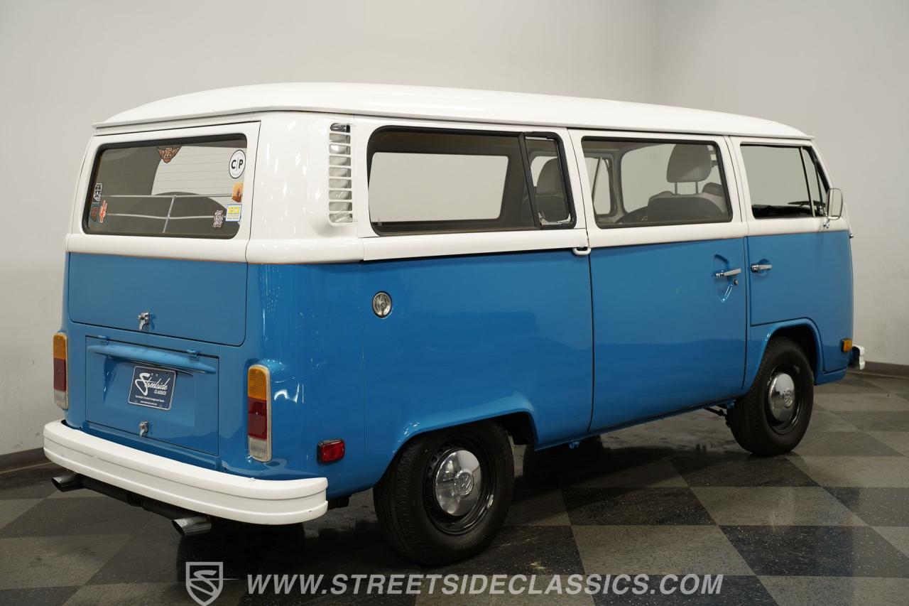 1976 Volkswagen Type 2 Bus