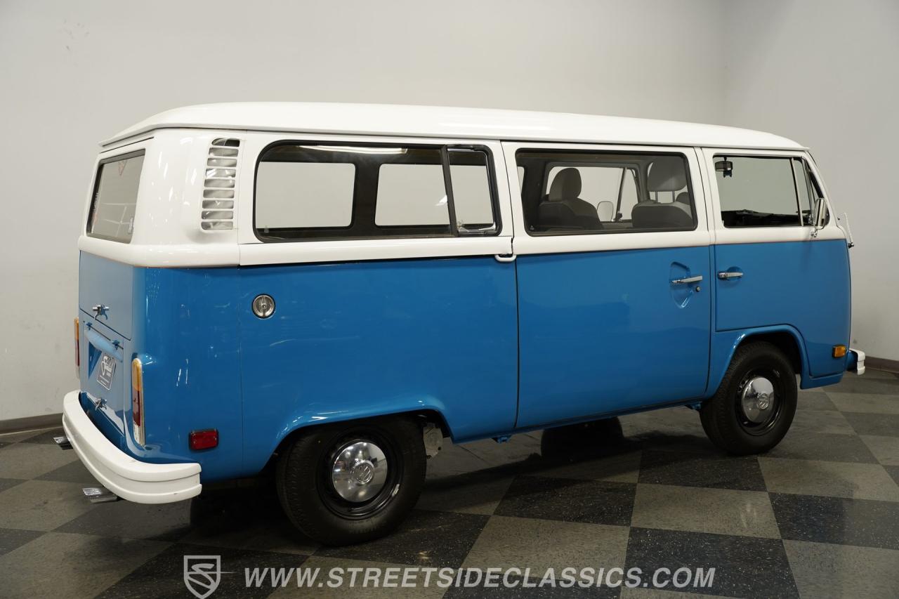 1976 Volkswagen Type 2 Bus