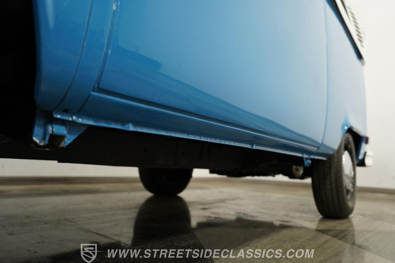 1976 Volkswagen Type 2 Bus