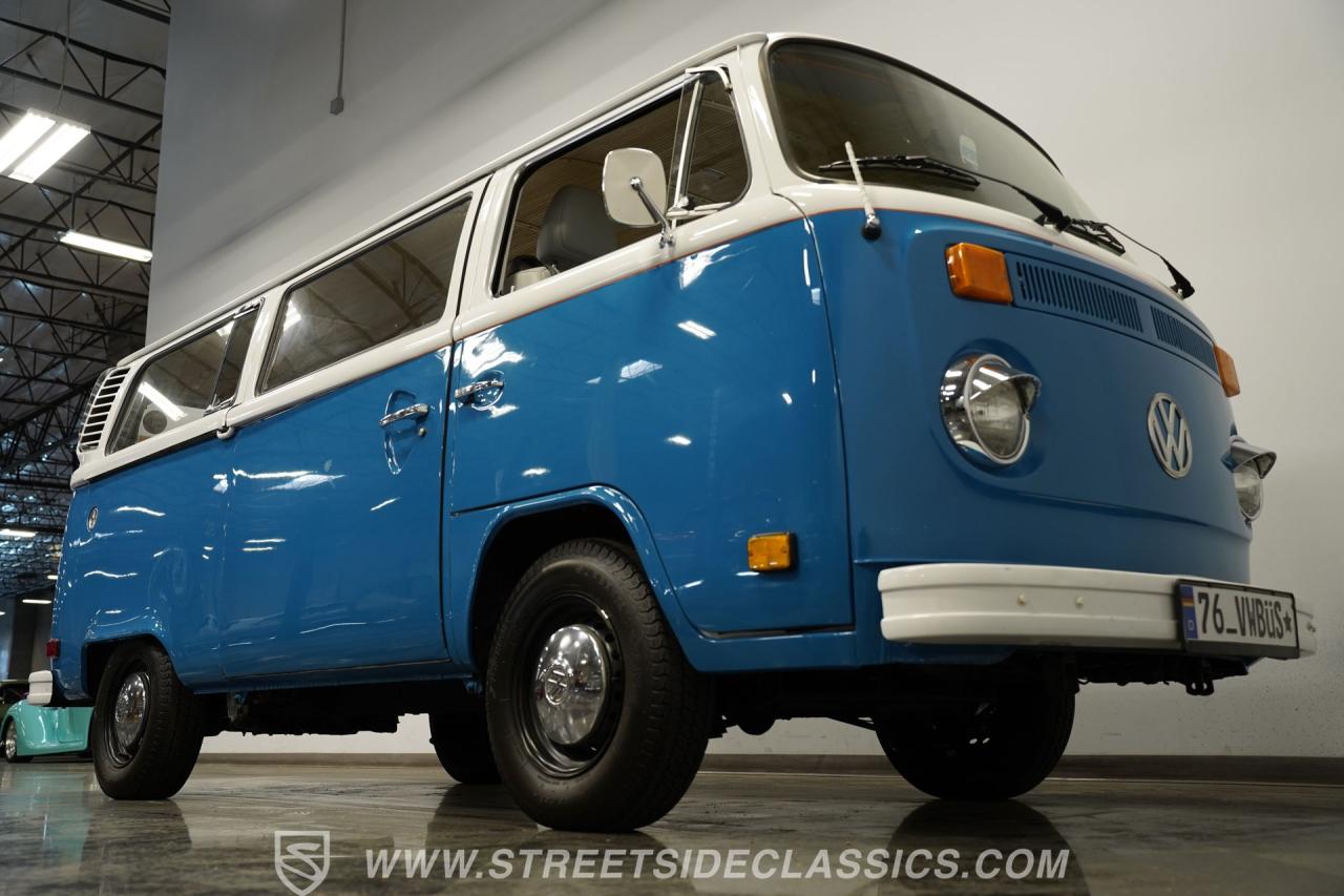 1976 Volkswagen Type 2 Bus