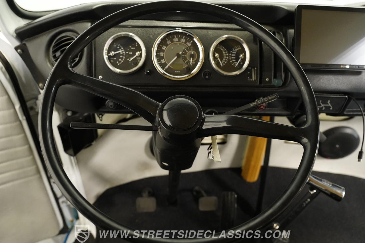 1976 Volkswagen Type 2 Bus