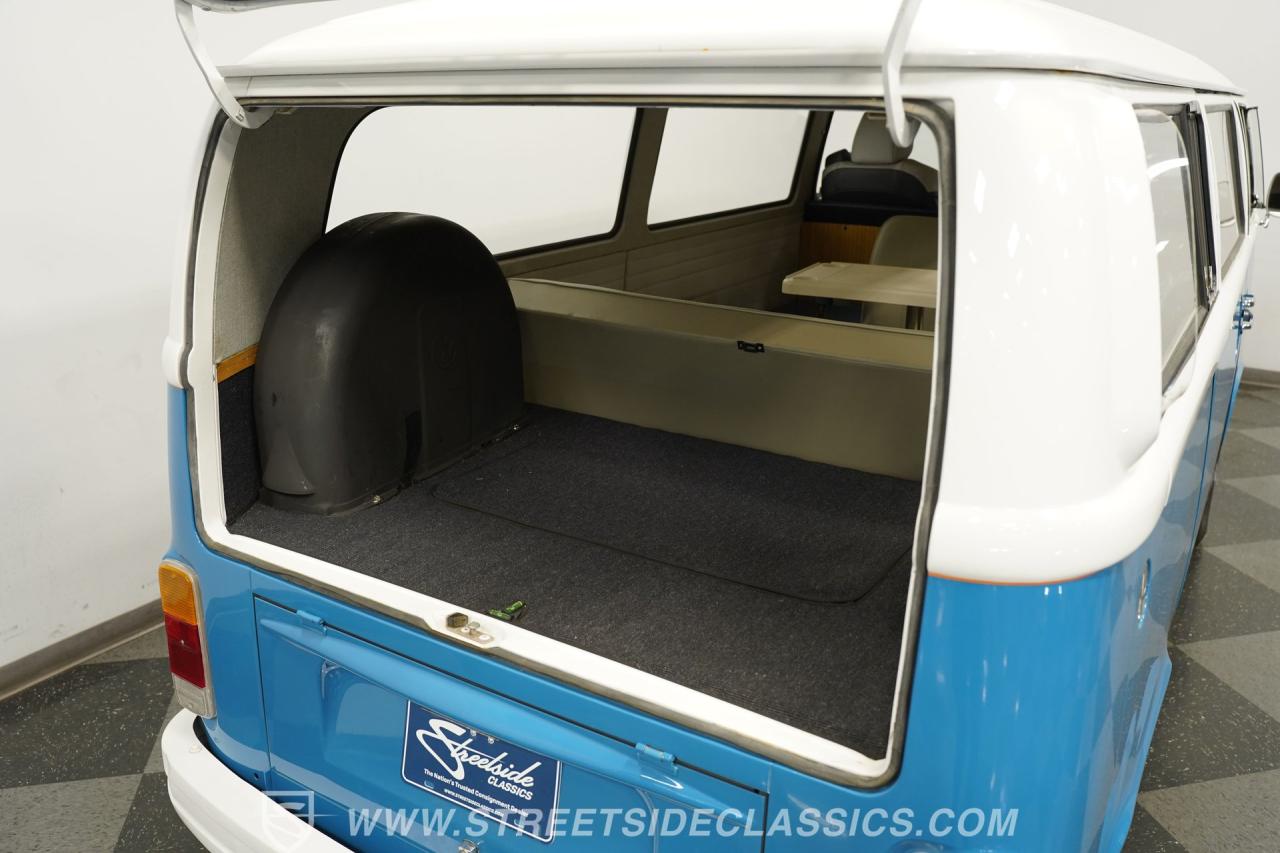 1976 Volkswagen Type 2 Bus