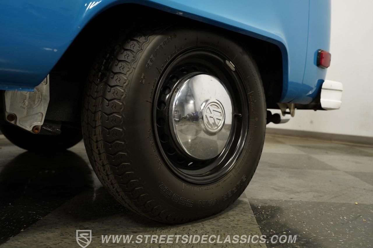 1976 Volkswagen Type 2 Bus