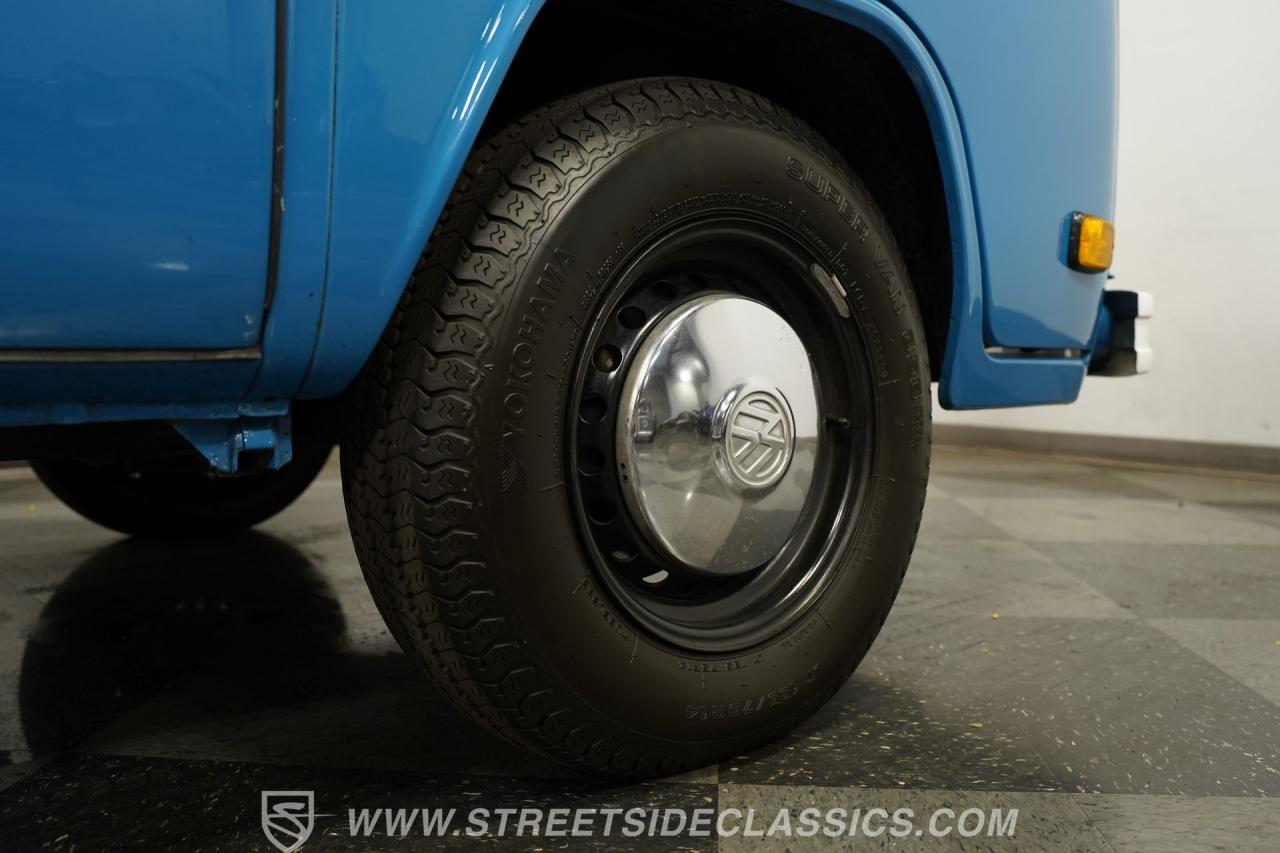 1976 Volkswagen Type 2 Bus