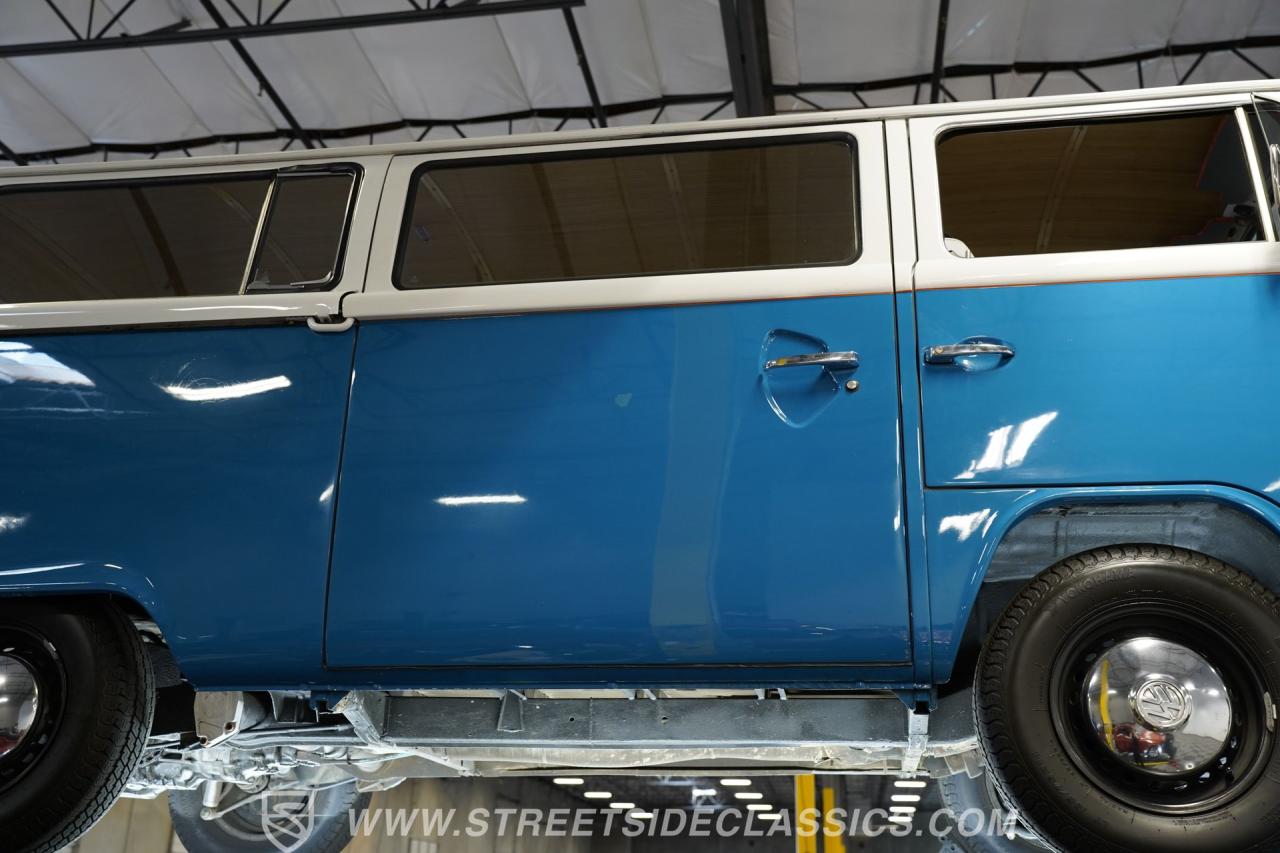 1976 Volkswagen Type 2 Bus