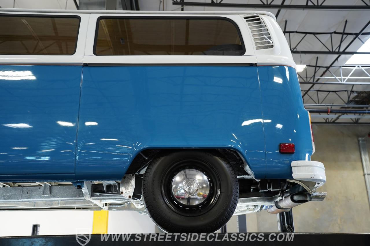 1976 Volkswagen Type 2 Bus