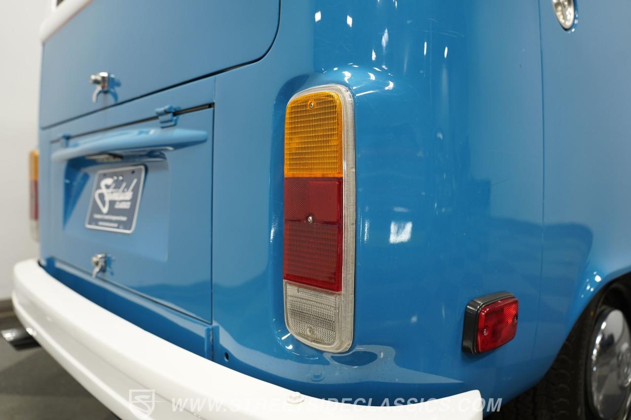 1976 Volkswagen Type 2 Bus