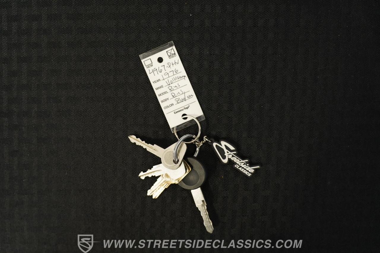 1976 Volkswagen Type 2 Bus