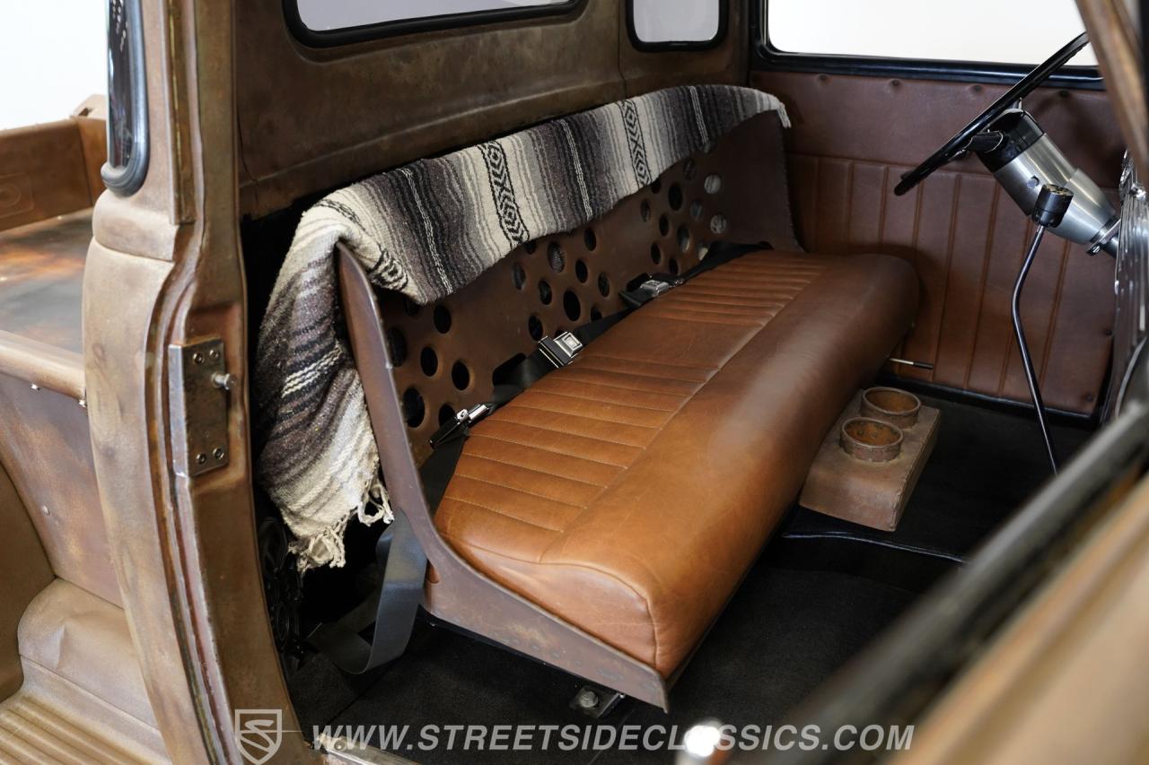 1953 Chevrolet 3100 5 Window Rustrod