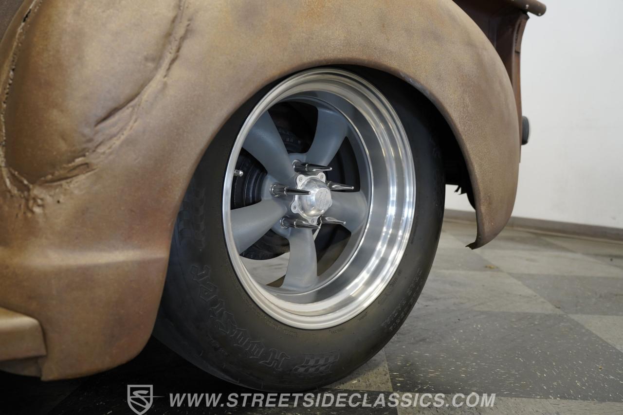 1953 Chevrolet 3100 5 Window Rustrod