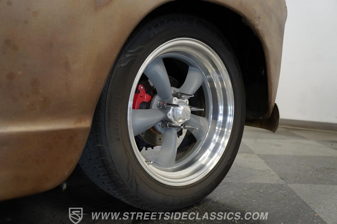 1953 Chevrolet 3100 5 Window Rustrod