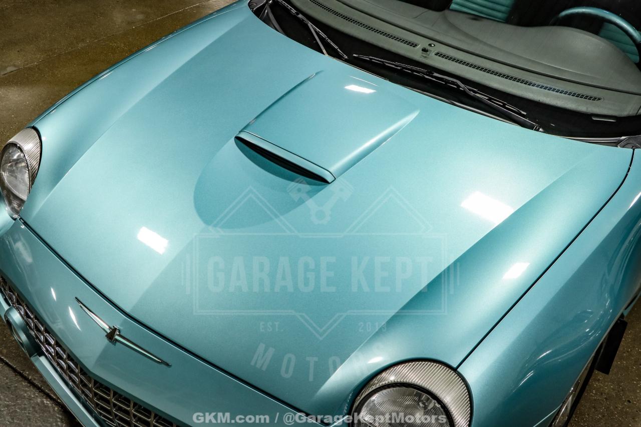 2002 Ford Thunderbird