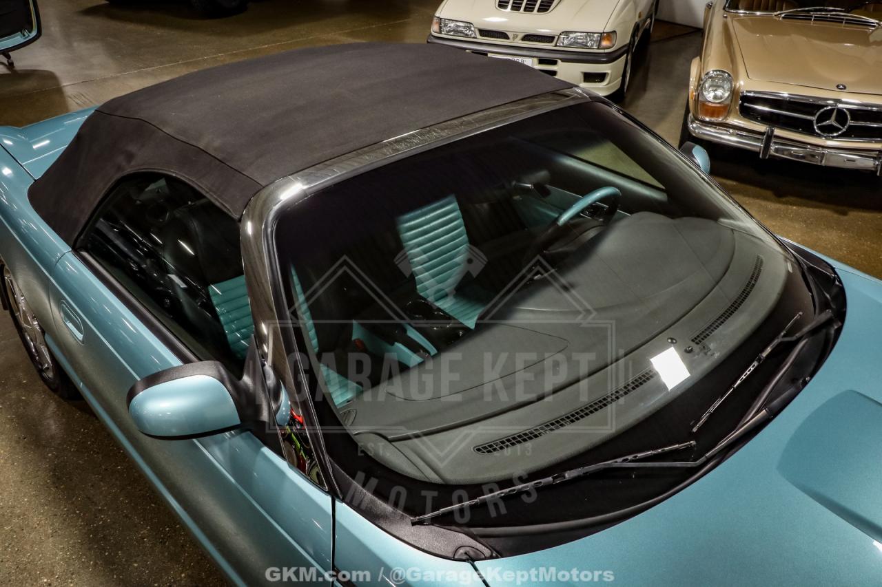 2002 Ford Thunderbird
