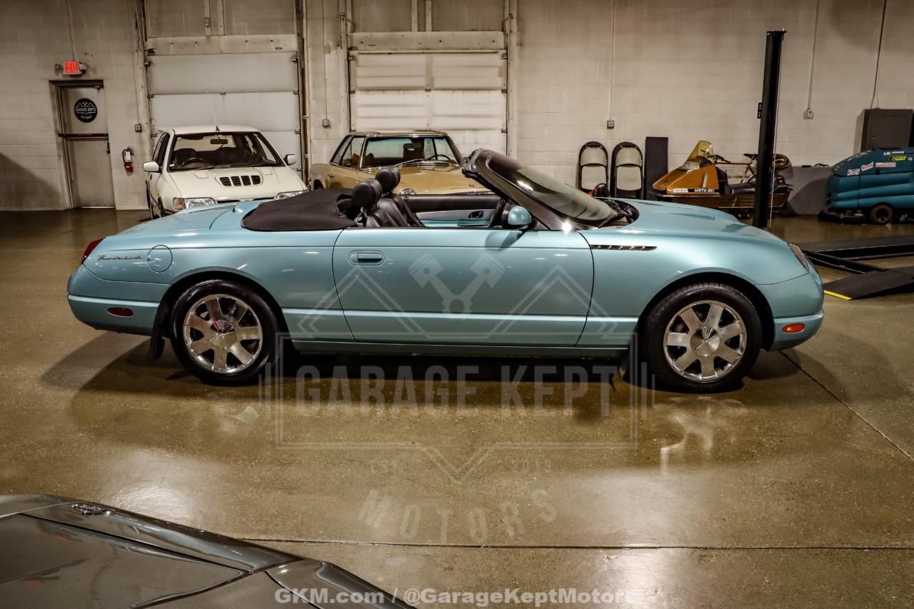 2002 Ford Thunderbird