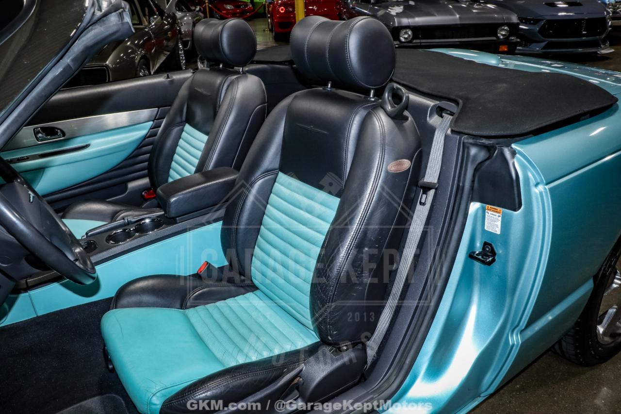 2002 Ford Thunderbird