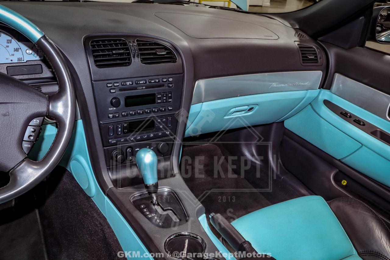 2002 Ford Thunderbird