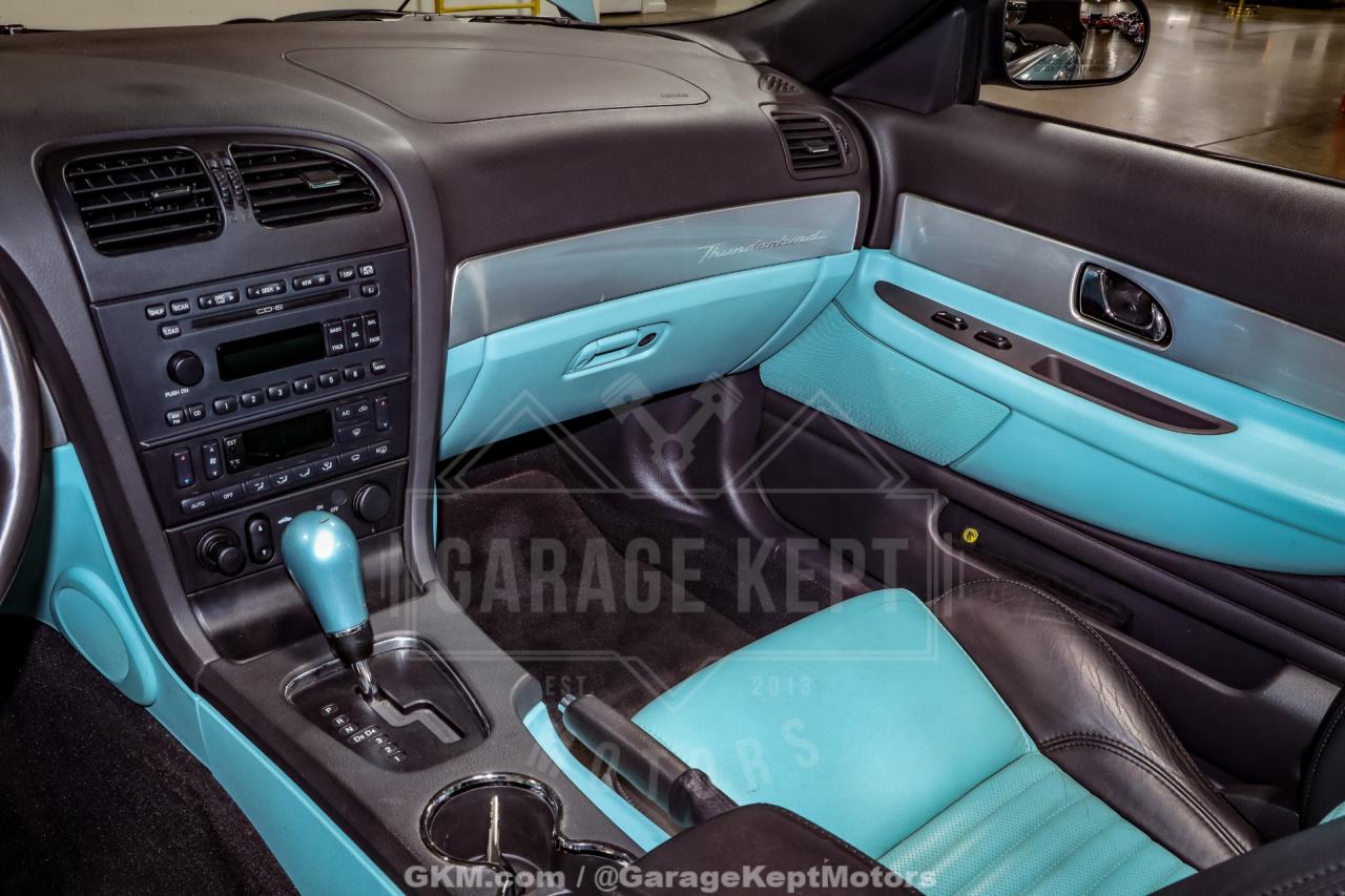 2002 Ford Thunderbird