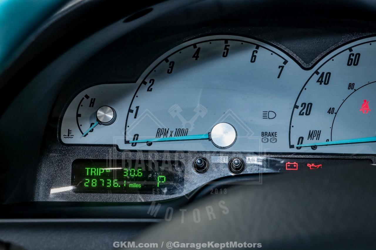 2002 Ford Thunderbird