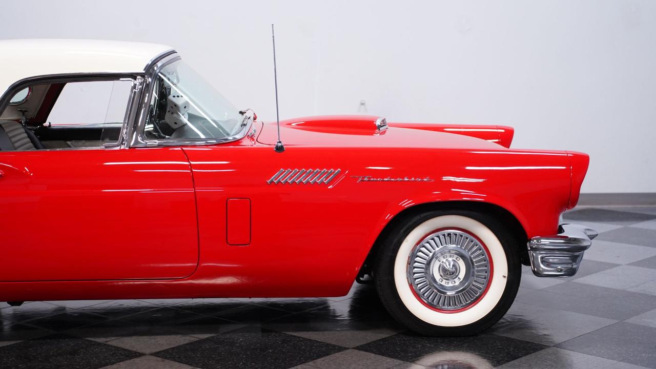 1957 Ford Thunderbird E-Bird