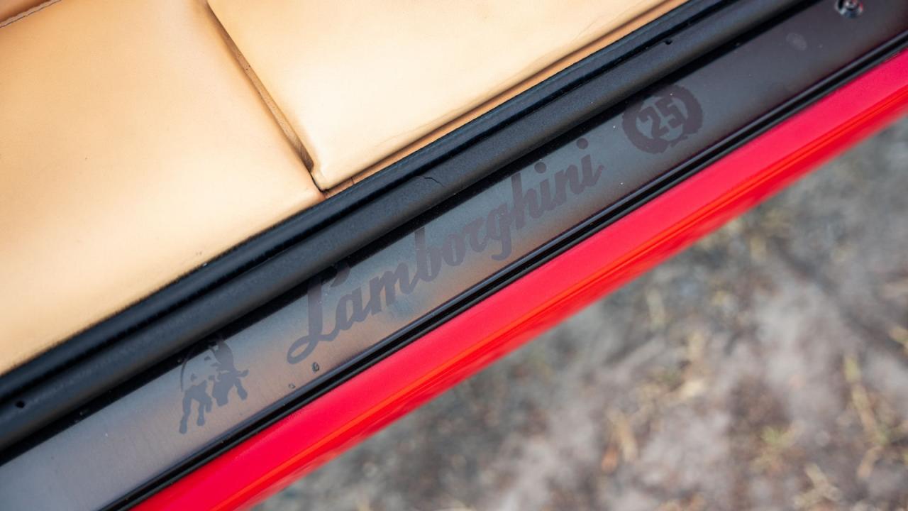 1990 Lamborghini Countach 25th anniversario