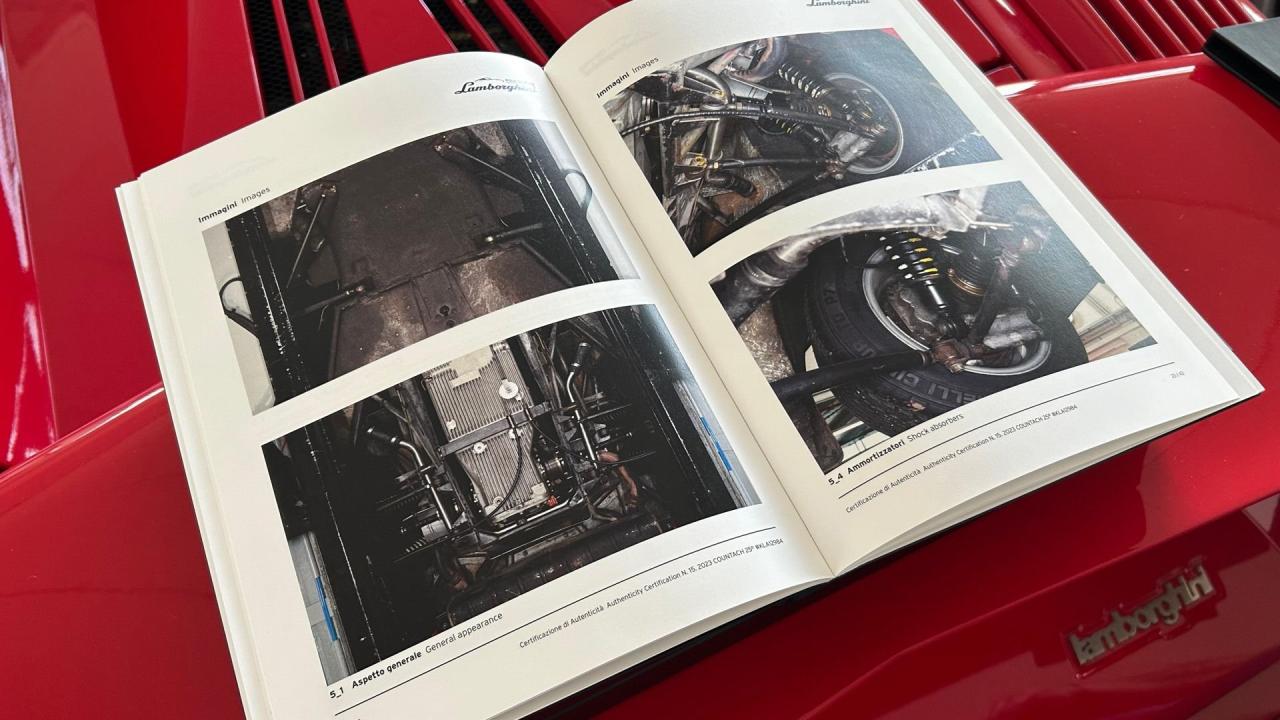 1990 Lamborghini Countach 25th anniversario