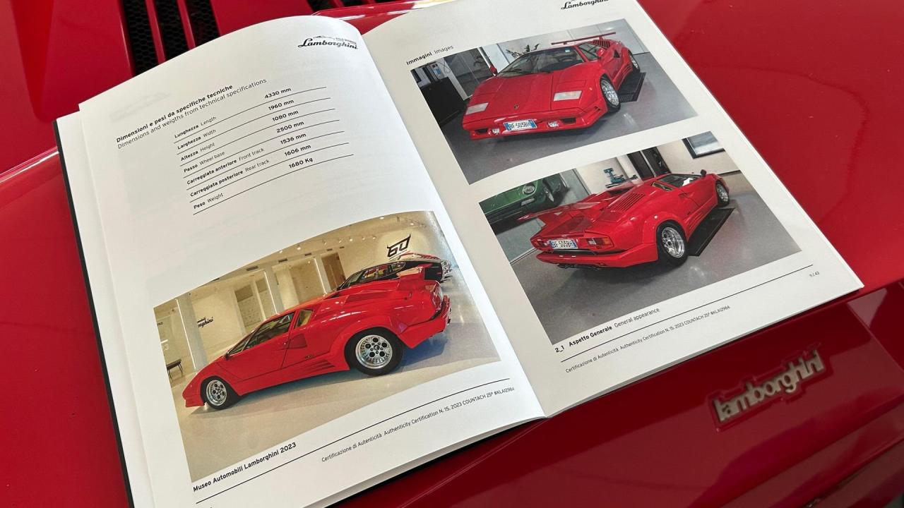 1990 Lamborghini Countach 25th anniversario