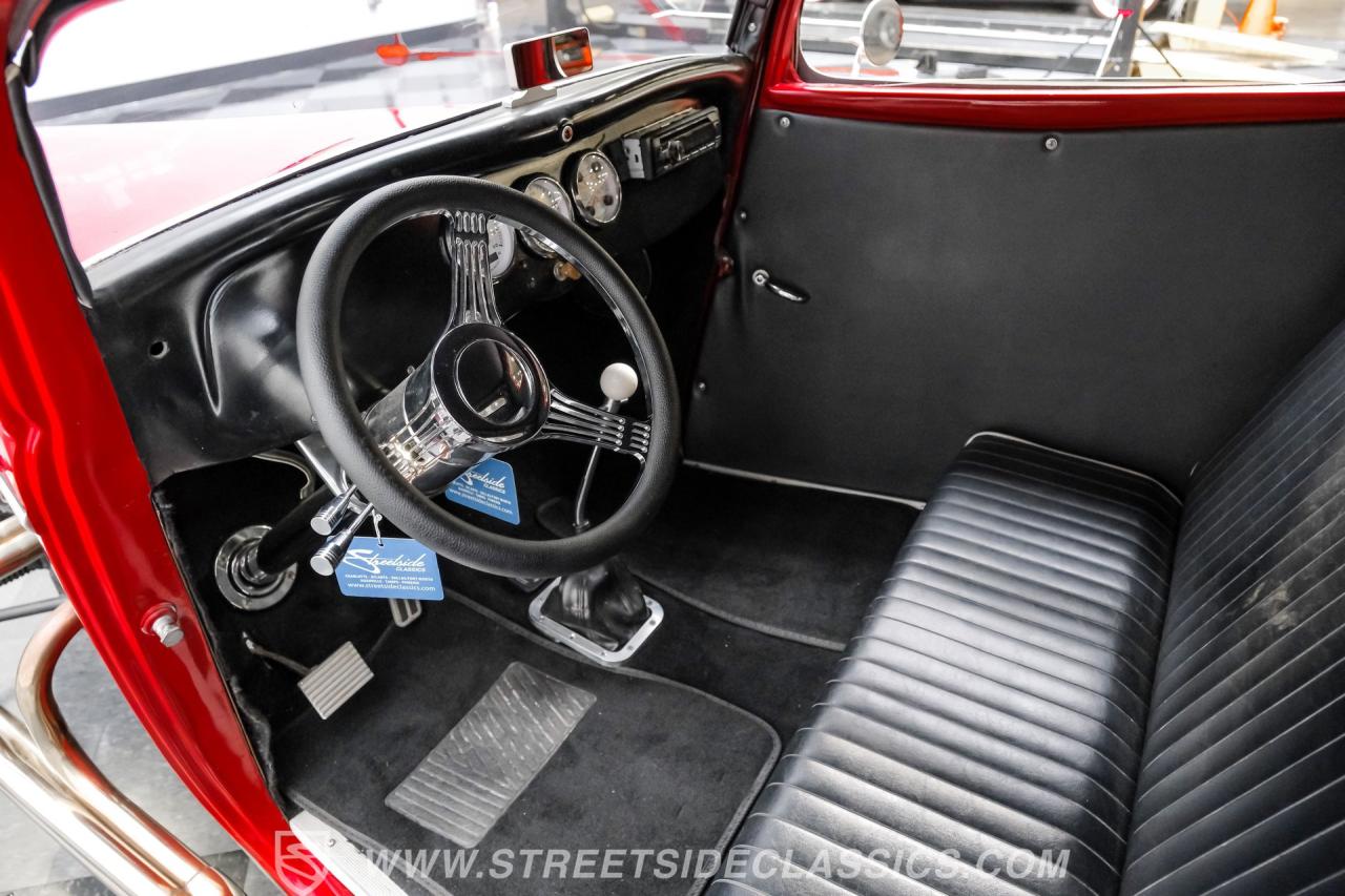 1933 Ford 3-Window Coupe Street Rod