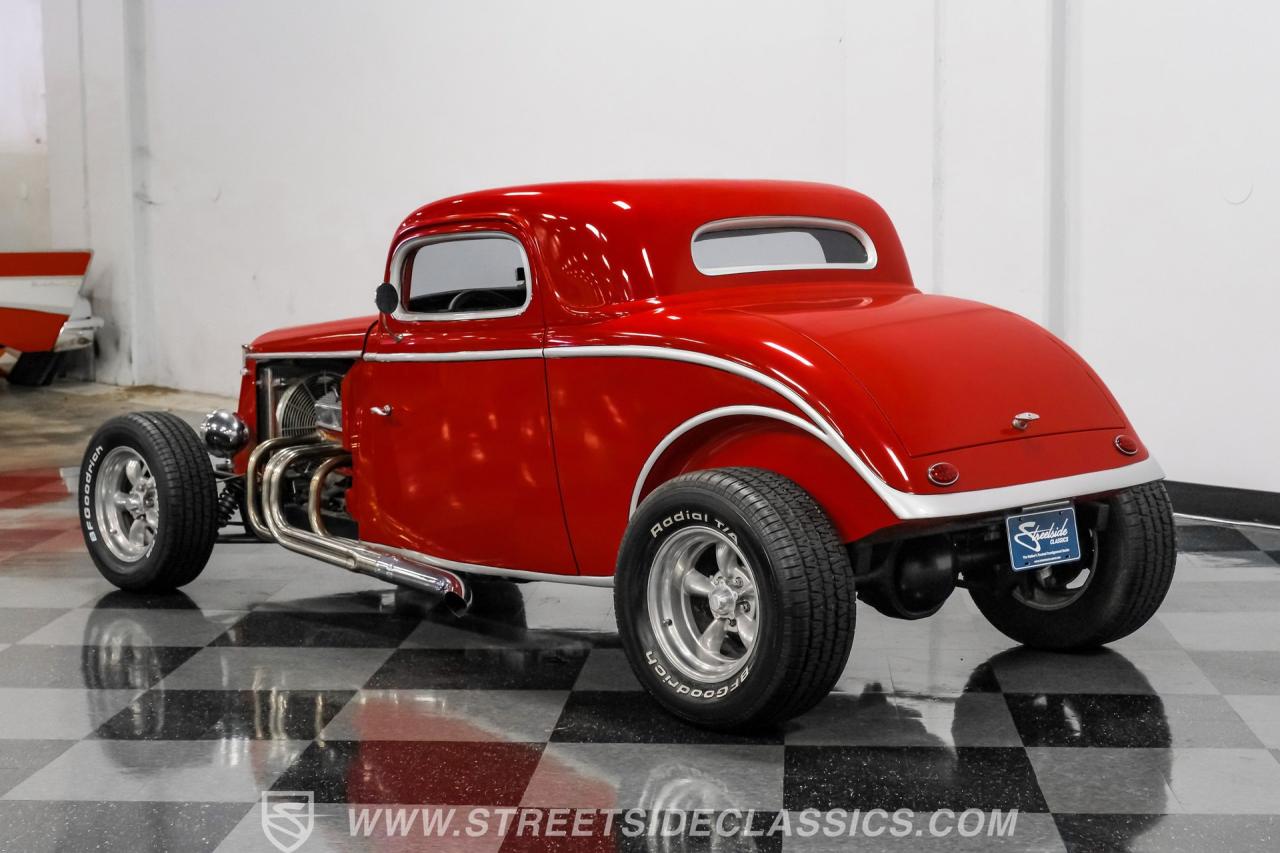 1933 Ford 3-Window Coupe Street Rod