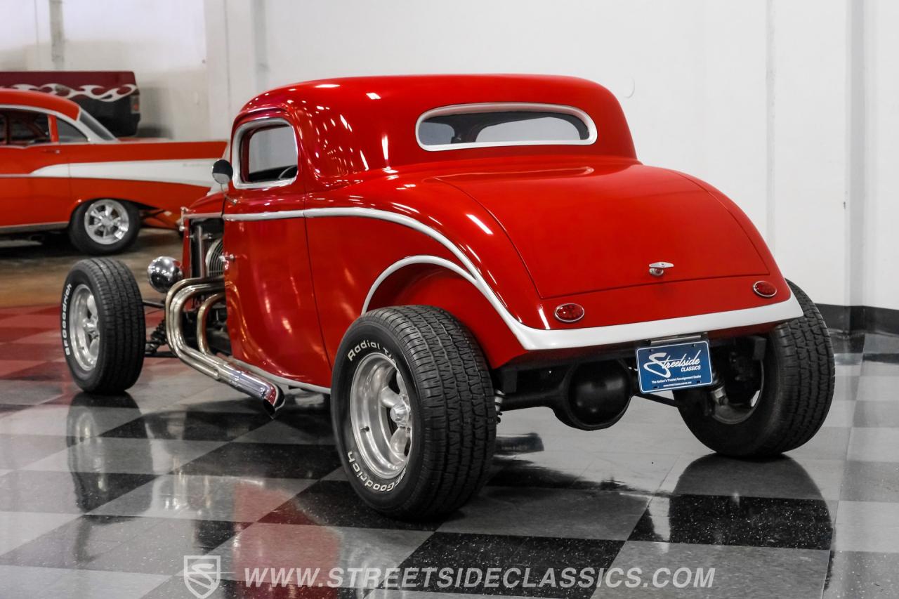 1933 Ford 3-Window Coupe Street Rod