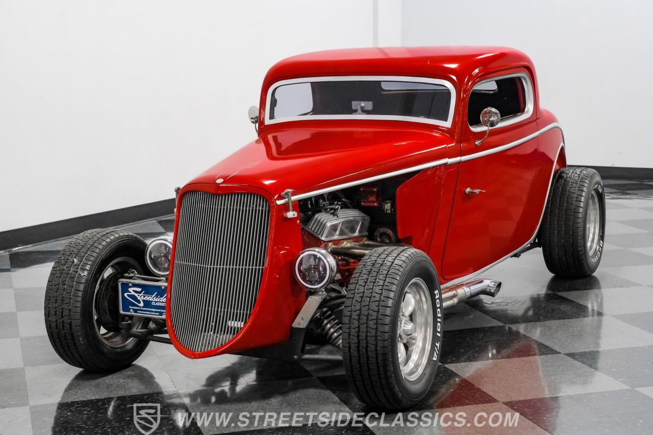 1933 Ford 3-Window Coupe Street Rod