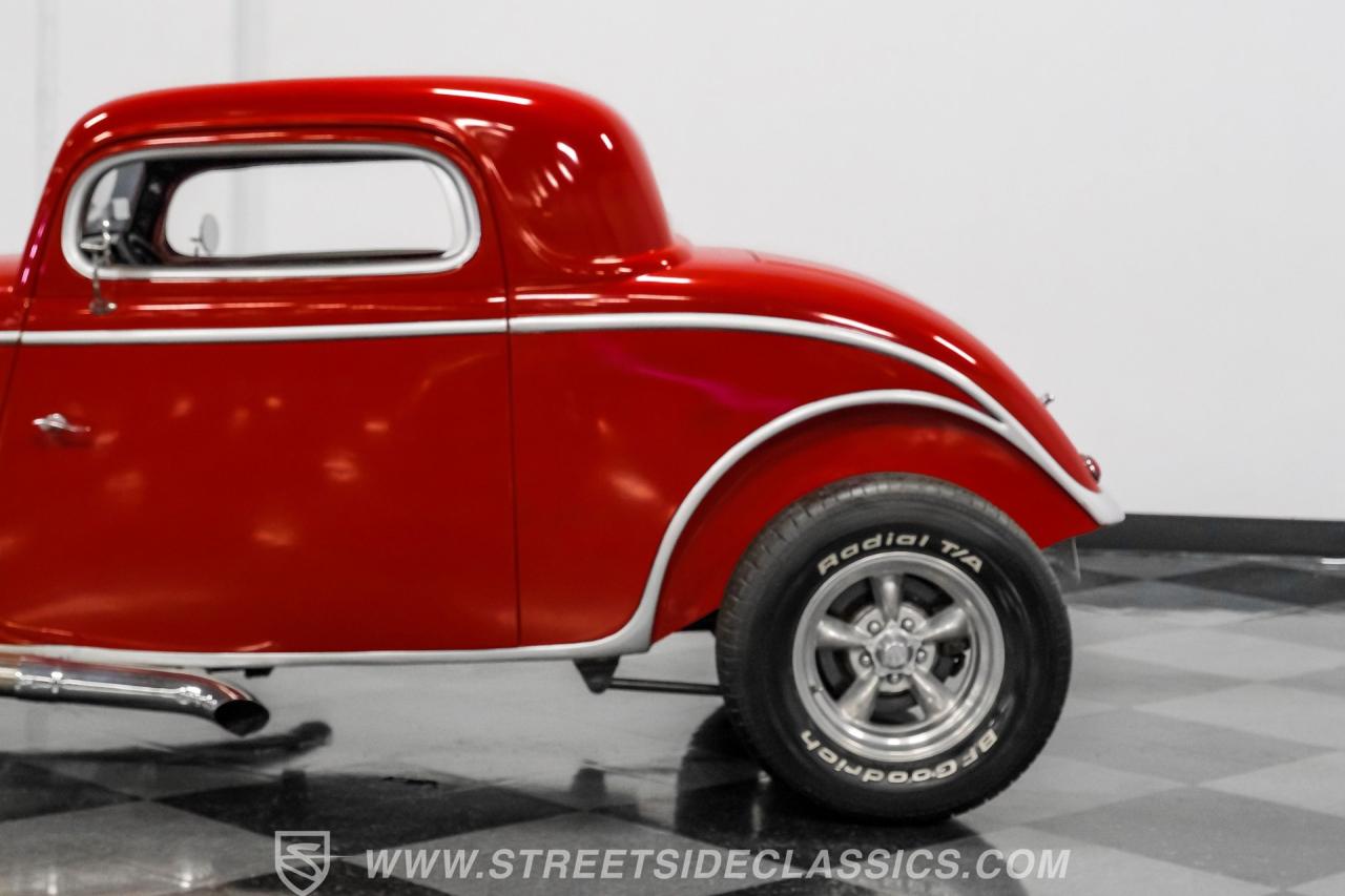 1933 Ford 3-Window Coupe Street Rod