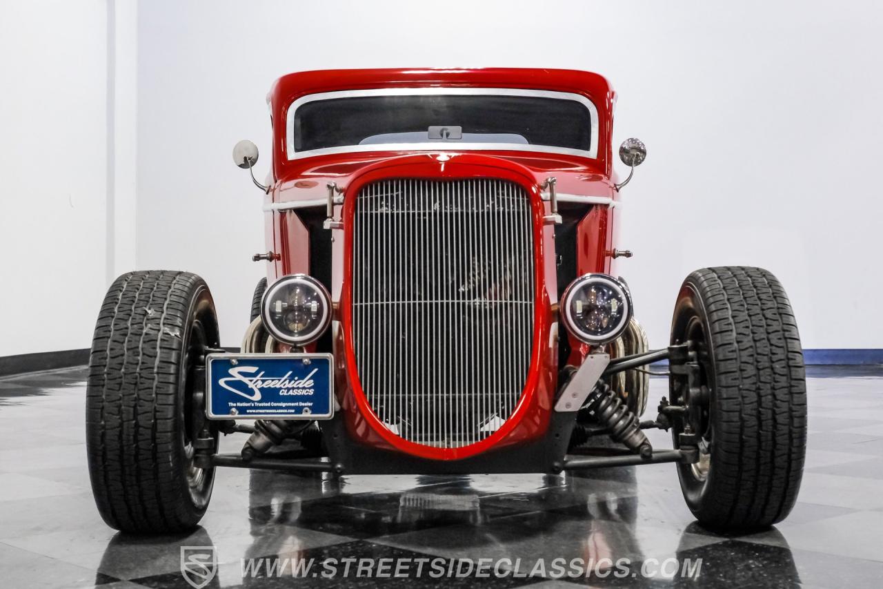 1933 Ford 3-Window Coupe Street Rod