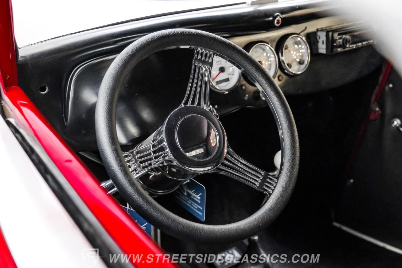 1933 Ford 3-Window Coupe Street Rod