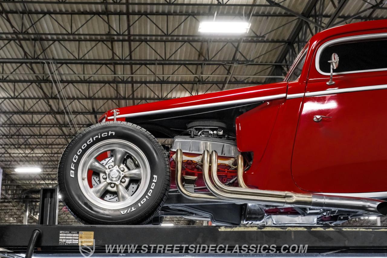 1933 Ford 3-Window Coupe Street Rod