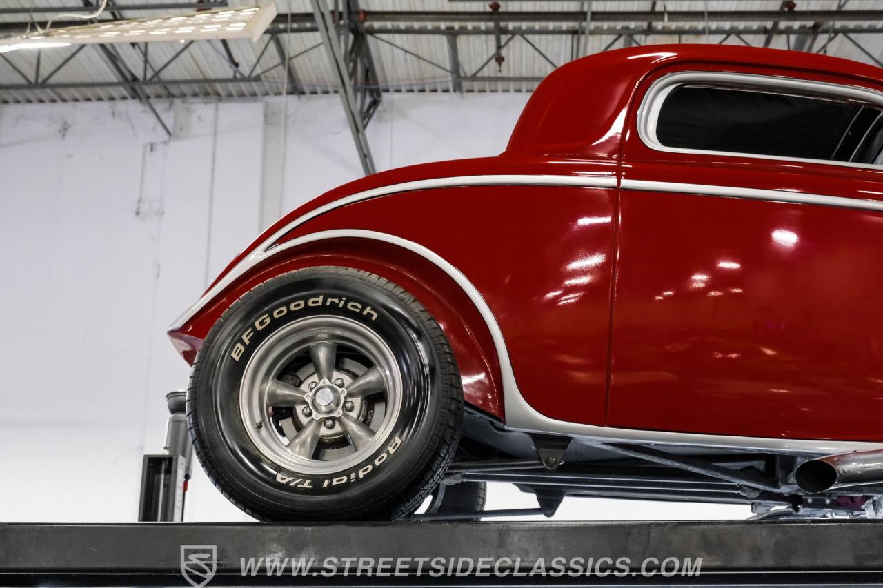 1933 Ford 3-Window Coupe Street Rod
