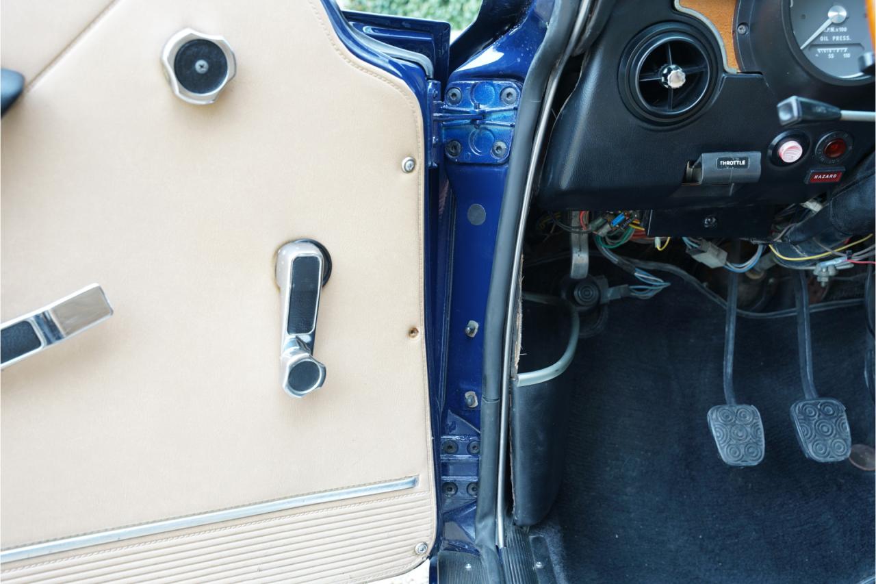 1974 Alfa Romeo GTV 2000 Bertone &ldquo;Blu Ollandese over Naturale&rdquo;