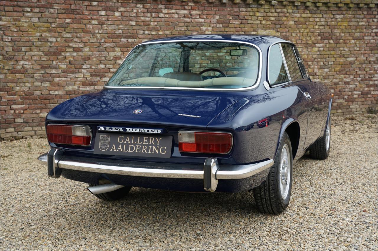 1974 Alfa Romeo GTV 2000 Bertone &ldquo;Blu Ollandese over Naturale&rdquo;