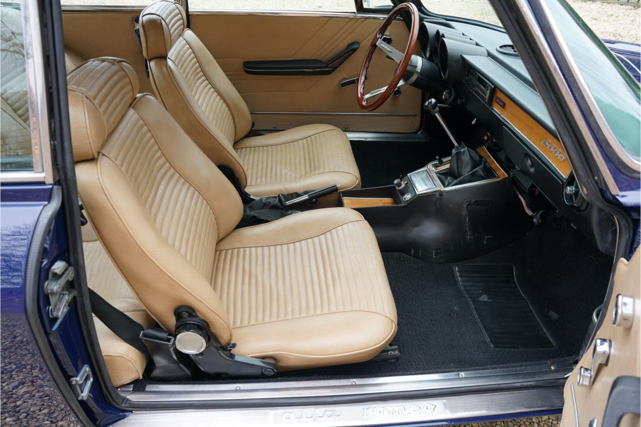 1974 Alfa Romeo GTV 2000 Bertone &ldquo;Blu Ollandese over Naturale&rdquo;