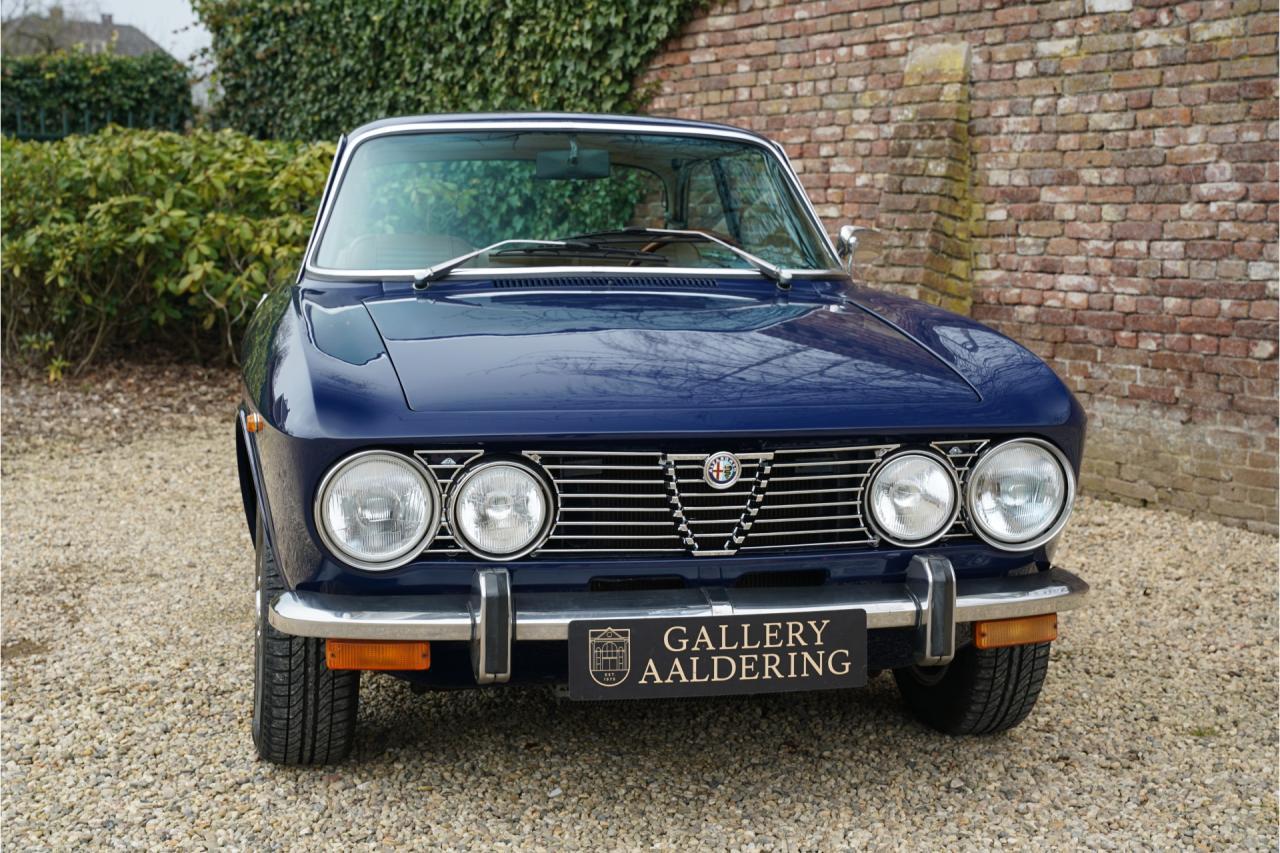 1974 Alfa Romeo GTV 2000 Bertone &ldquo;Blu Ollandese over Naturale&rdquo;