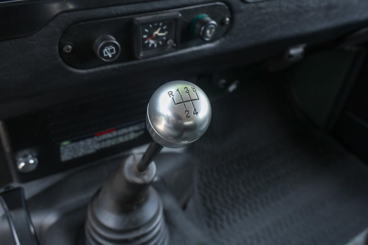1990 Land Rover 90 Pick-up with canvas top &ldquo;Restored-rebuilt-renewed&rdquo;