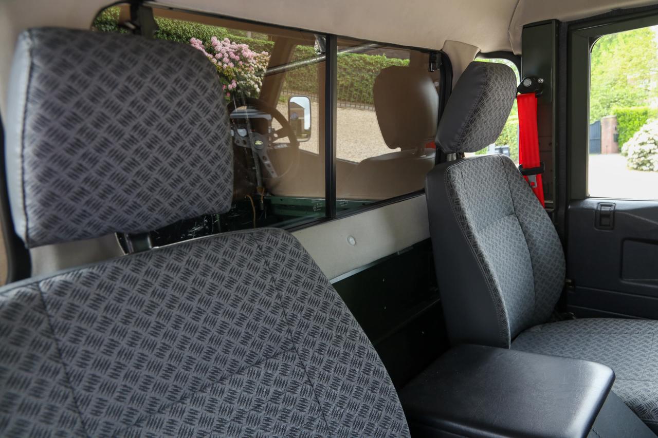 1990 Land Rover 90 Pick-up with canvas top &ldquo;Restored-rebuilt-renewed&rdquo;